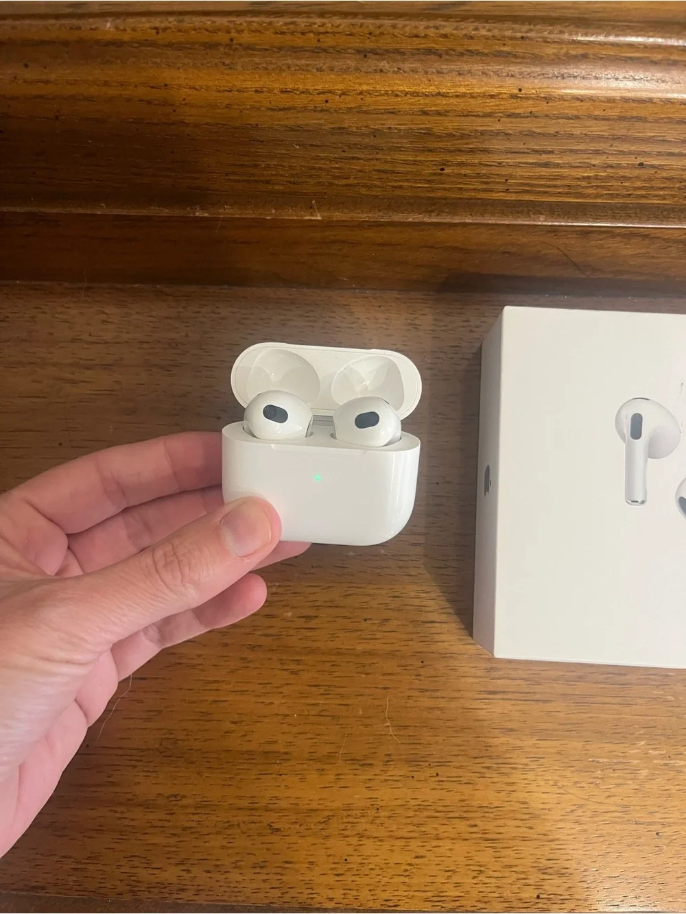 Apple AirPods